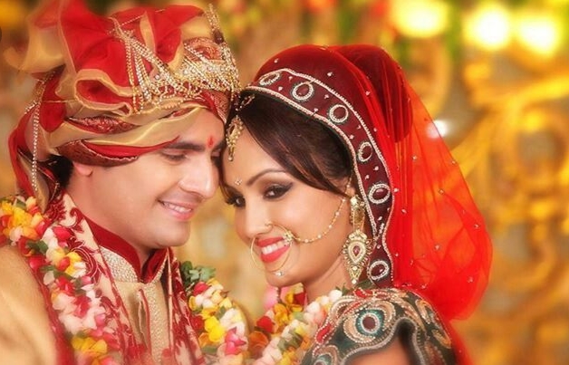 Vastu tips , vastu tips for newly married , bedroom vastu tips , bedroom vastu tips for newly married , simple vastu tips for couples , वास्तु टिप्स , किस दिशा में हो नवविवाहितों का बेडरूम , बेडरूम से जुड़े वास्तु टिप्स , शादी के बाद किस दिशा में होना चाहिए वास्तु टिप्स , वास्तु के सरल उपाय