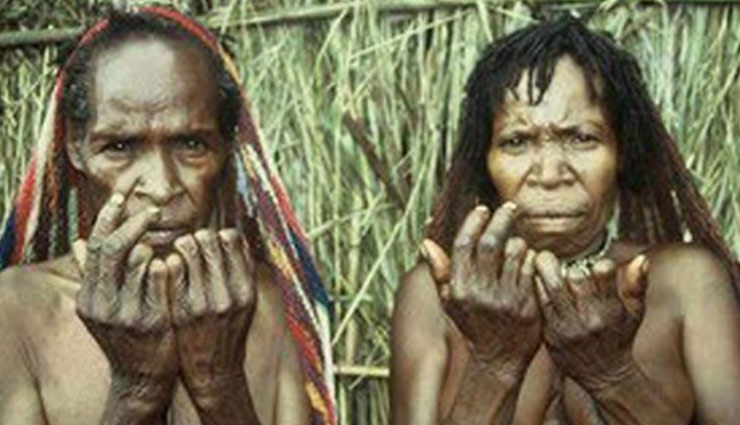 मुखिया की मौत पर महिलाओं को चुकानी पड़ती है दर्दनाक कीमत, उंगलियां काटने की रही क्रूर परंपरा