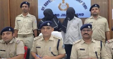 ‘पति के खाते में पाकिस्तान से आए 300 करोड़’, ATS अधिकारी बनकर महिला को किया डिजिटल अरेस्ट; 4.5 लाख की ठगी, यूपी से 2 गिरफ्तार