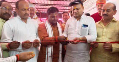 हैदरगढ़ में ‘सतीश बजाज सेल्स एंड सर्विस सेंटर’ का हुआ शुभारंभ, पूर्व मंत्री सुरेश पासी समेत कई गणमान्य लोग रहे मौजूद