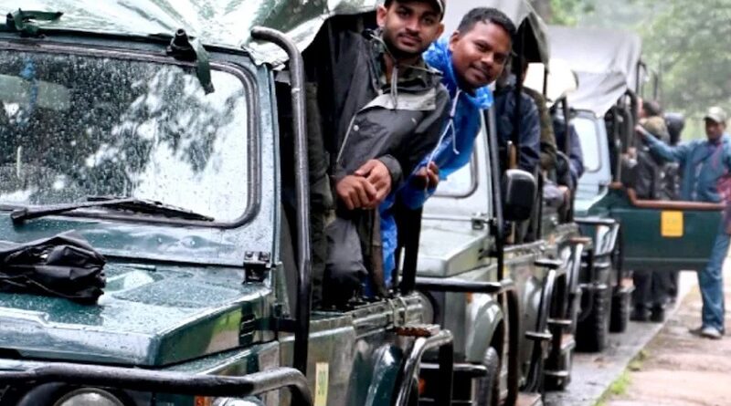 मानसून में भी बांधवगढ़ टाइगर रिजर्व में उमड़ी पर्यटकों की भीड़, 100 दिनों में 3,780 सैलानियों ने की जंगल सफारी