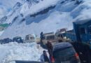 14,500 फीट की ऊंचाई पर आदि कैलाश में पहली बार लगा लंबा जाम, बर्फ और बढ़ते वाहनों ने बढ़ाई यात्रियों की मुश्किल