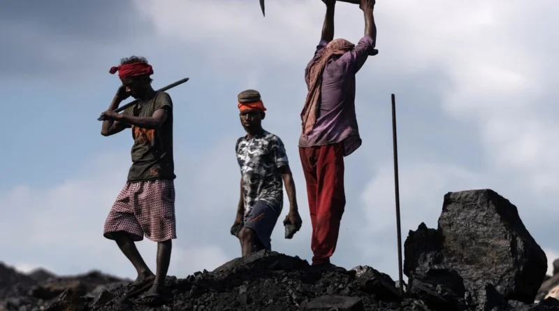 झारखंड में ED की बड़ी कार्रवाई, कोयला सिंडिकेट से जुड़े अनूप मांझी उर्फ लाला की संपत्तियां 815 करोड़ रुपये के पार