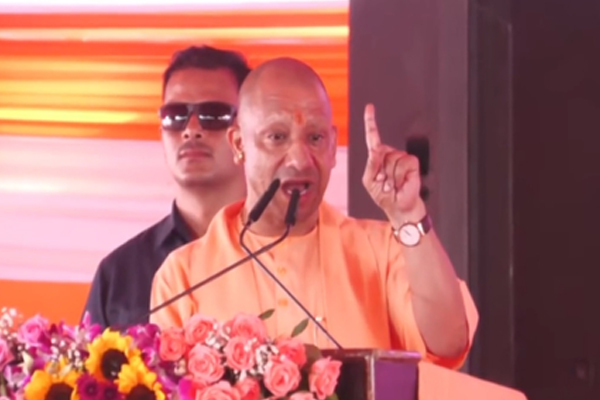 वाराणसी में सफाई कर्मचारियों के मानदेय में बढ़ोतरी, अब 10 हजार की जगह मिलेंगे 16 हजार रुपये